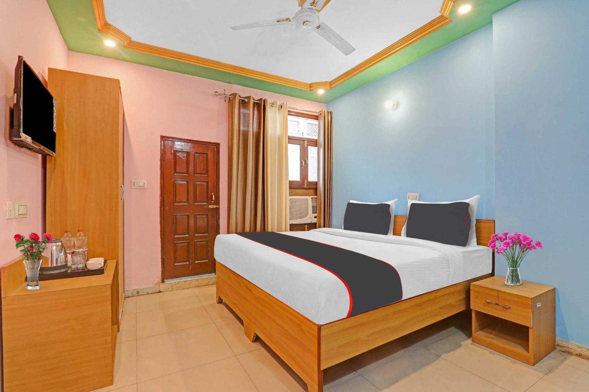 Collection O 90957 Hotel Premier Lucknow Exterior foto