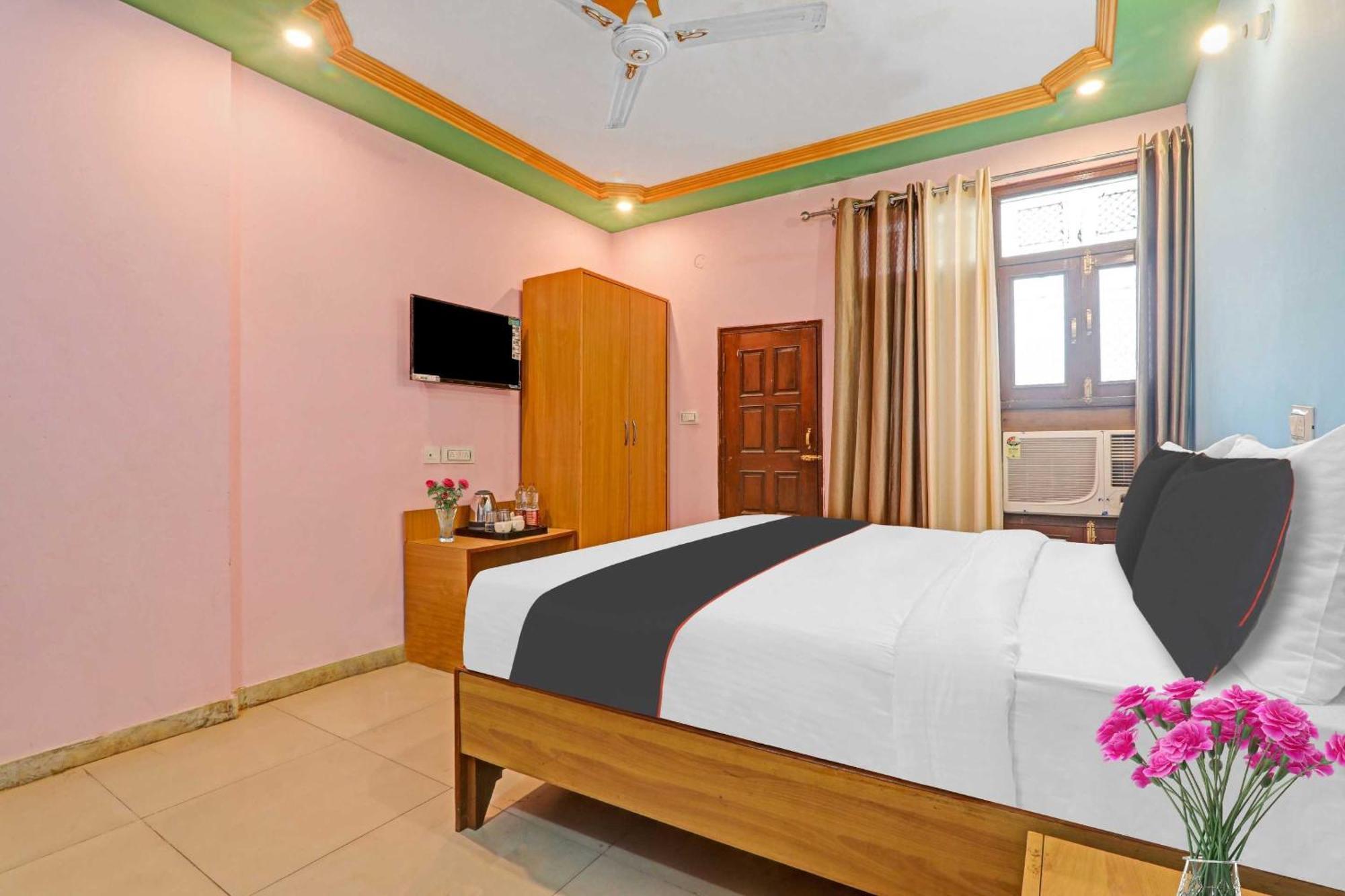 Collection O 90957 Hotel Premier Lucknow Exterior foto