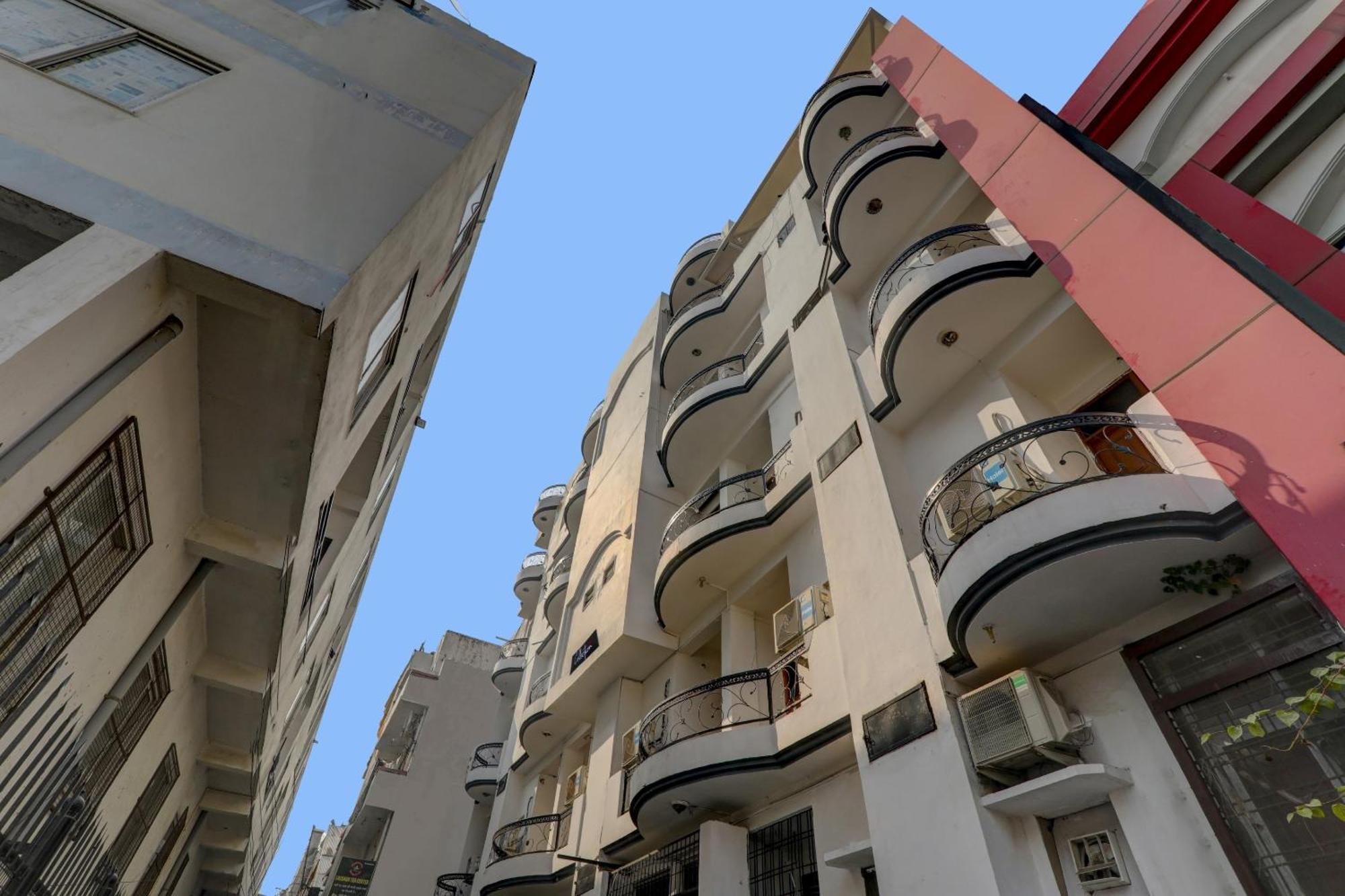 Collection O 90957 Hotel Premier Lucknow Exterior foto