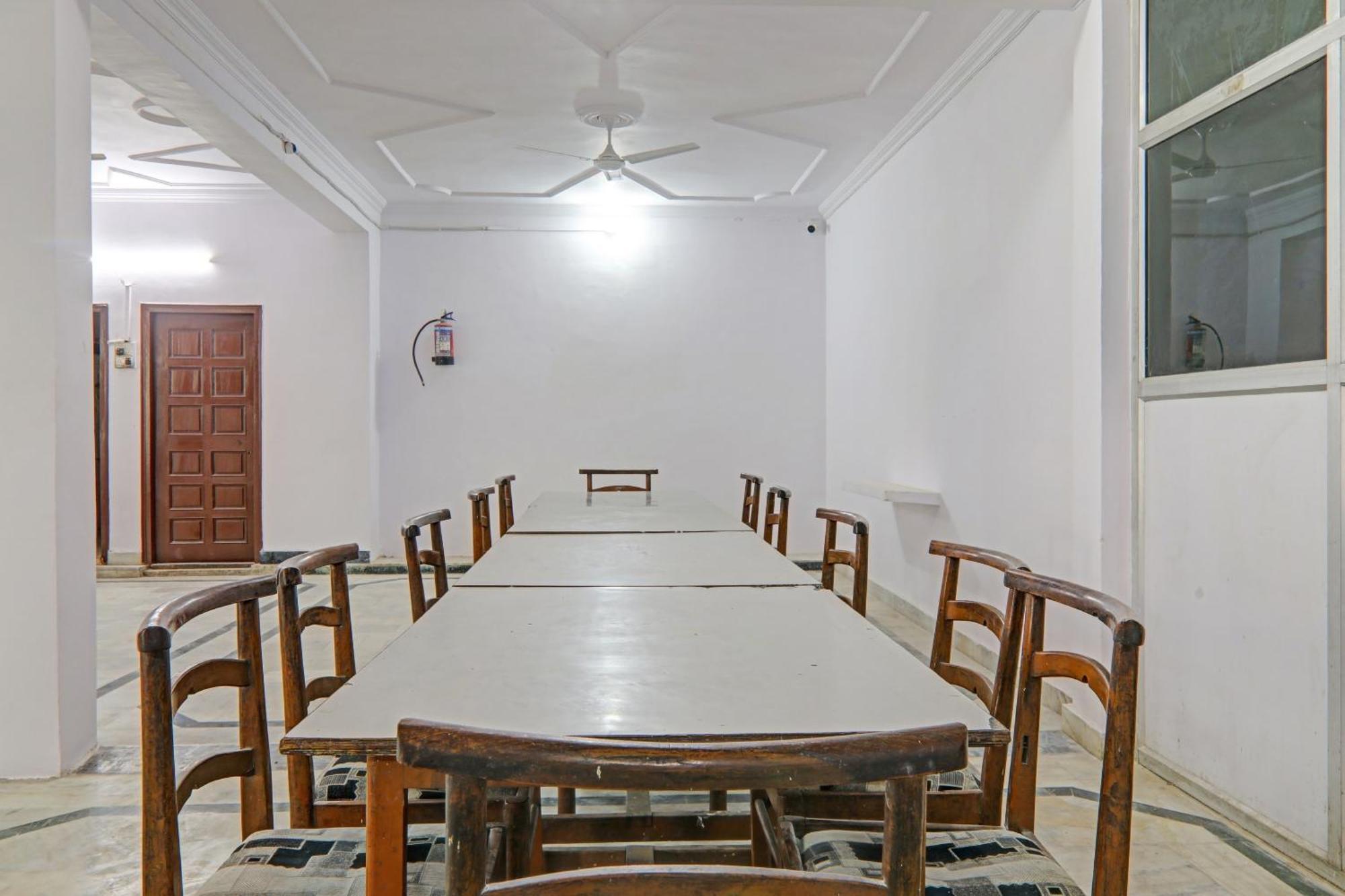 Collection O 90957 Hotel Premier Lucknow Exterior foto